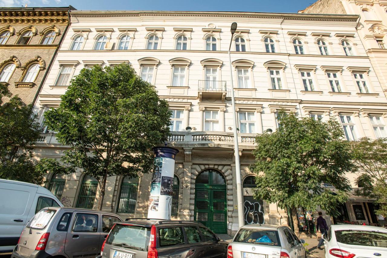 Danube Riverside Designer Apartment In City Center Budapest Luaran gambar