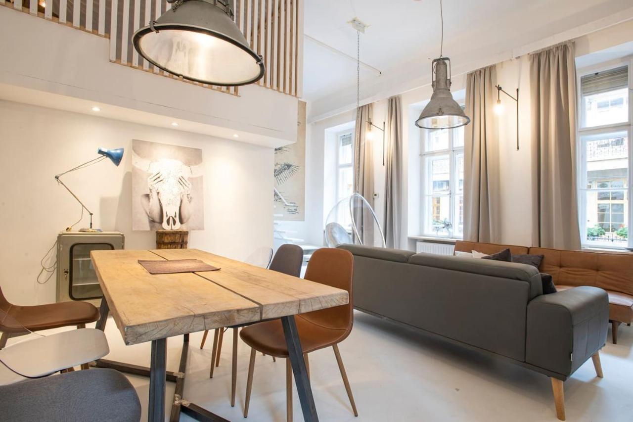 Danube Riverside Designer Apartment In City Center Budapest Luaran gambar